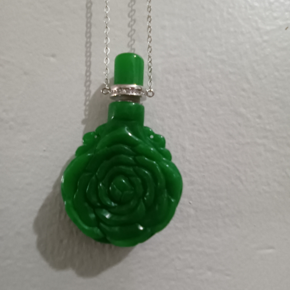 Carved Green Jade Sent Pendant